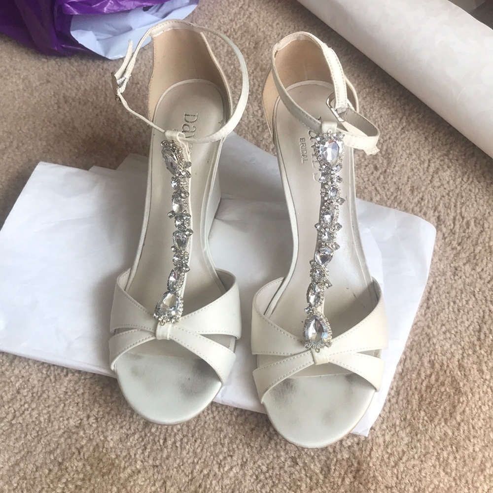 David’s bridal 7.5 bridal heels